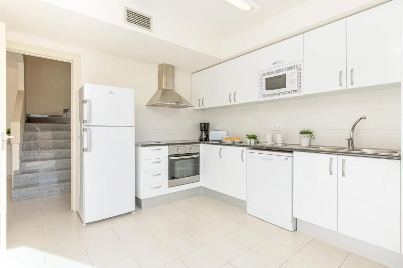 Apart-Rent Apartment Francesc Macia Penthouse 2000 Roses Spain